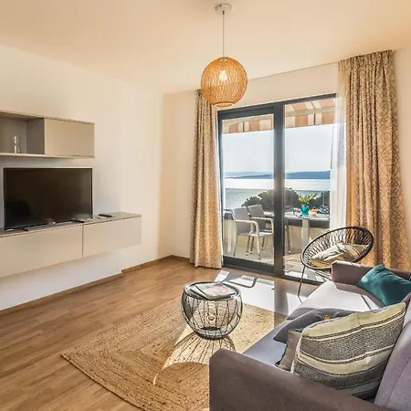 Reana アパート ブレラ