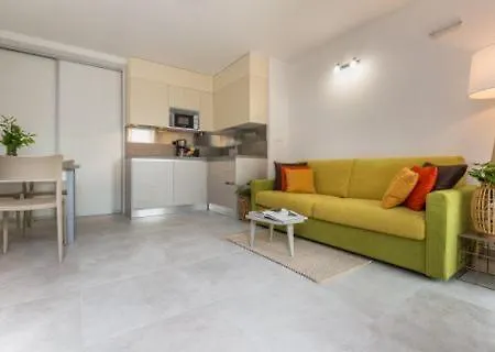 Reana アパート ブレラ