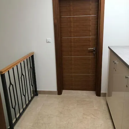 Reana アパート ブレラ