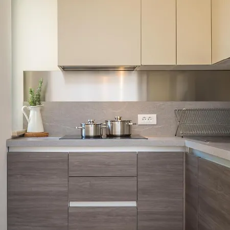 アパート Reana *