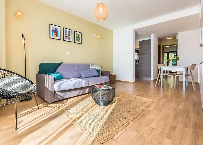 Reana Apartment *